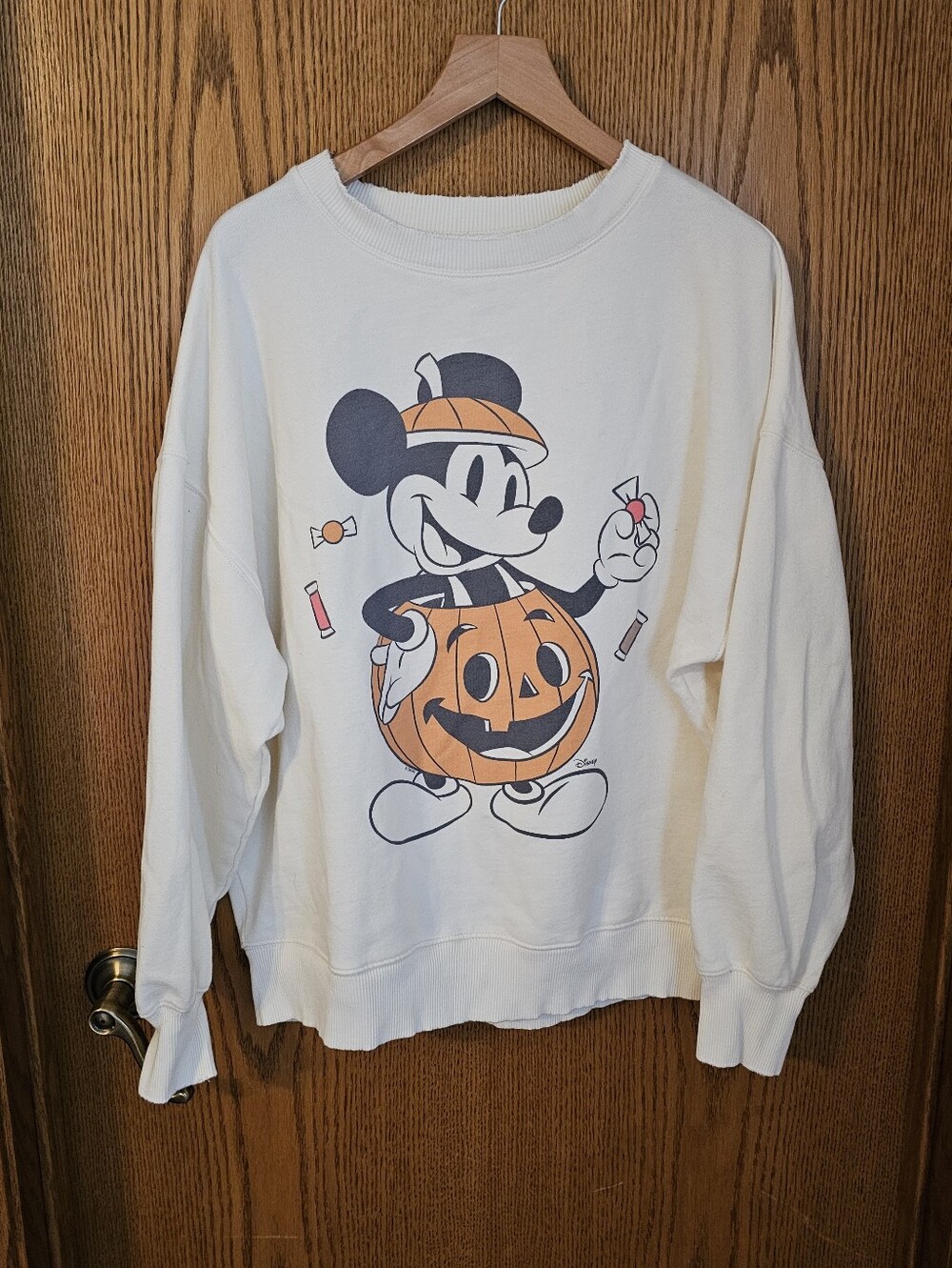 American Eagle Mickey Pumpkin Graphic Sweatshirt - Cream & Orange